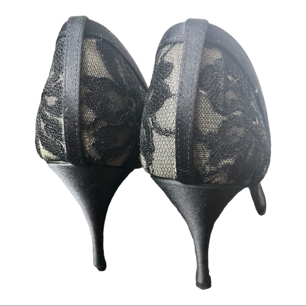 Stuart Weitzman, Black lace heel - Picture 4 of 9